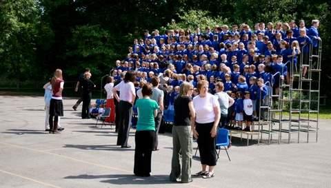 Whole_School_Photo