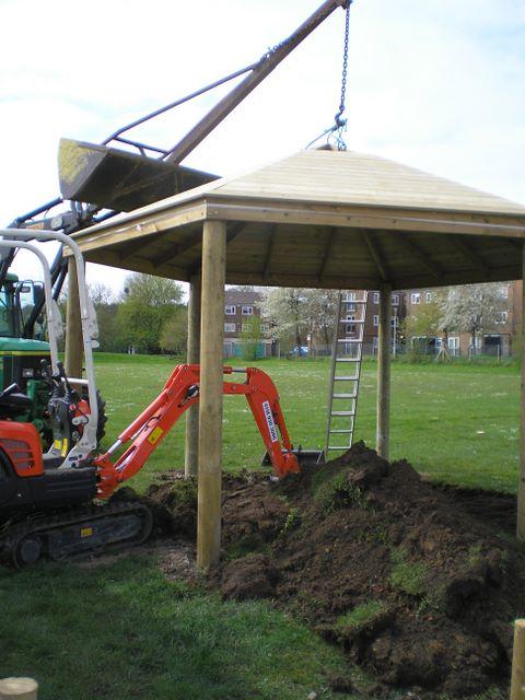building_the_shelter_08_2