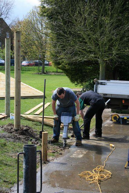 building_the_shelter_08_6