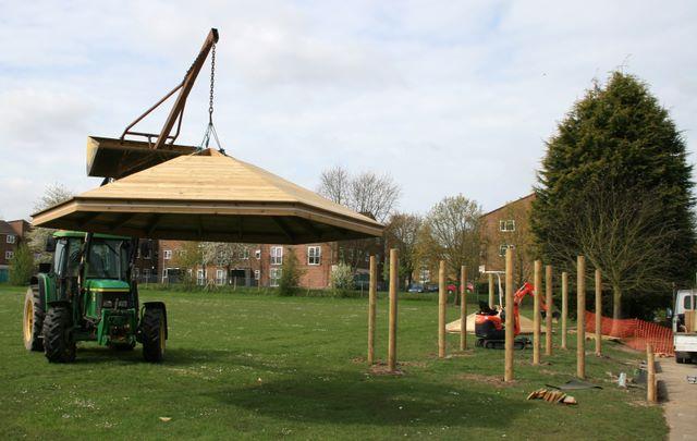 building_the_shelter_08_8